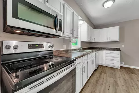 1606 N Waverly Ave, Springfield, MO 65803 photo 8