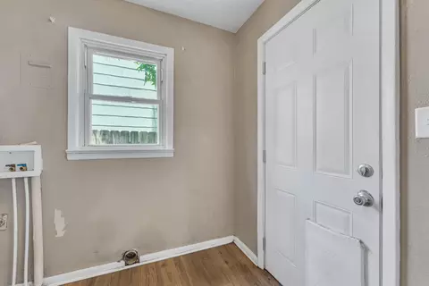 1606 N Waverly Ave, Springfield, MO 65803 photo 9