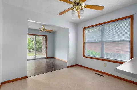 3675 E Bowman St, Springfield, MO 65809 photo 16