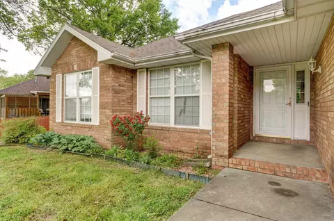 3675 E Bowman St, Springfield, MO 65809 photo 4