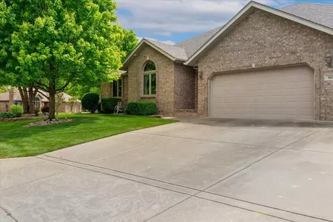 802 W Honeysuckle Ln, Nixa, MO 65714 photo 4