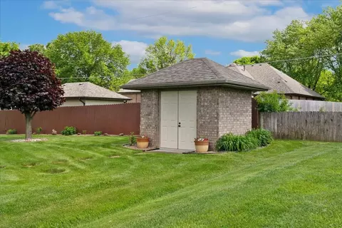 802 W Honeysuckle Ln, Nixa, MO 65714 photo 41