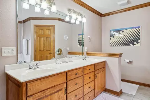 802 W Honeysuckle Ln, Nixa, MO 65714 photo 32