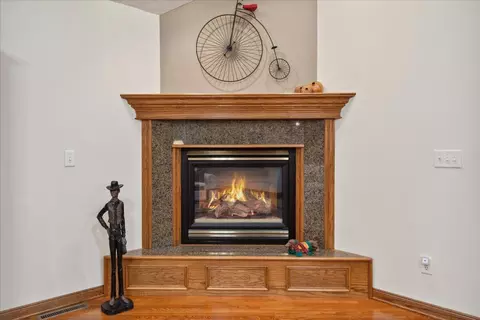 802 W Honeysuckle Ln, Nixa, MO 65714 photo 8