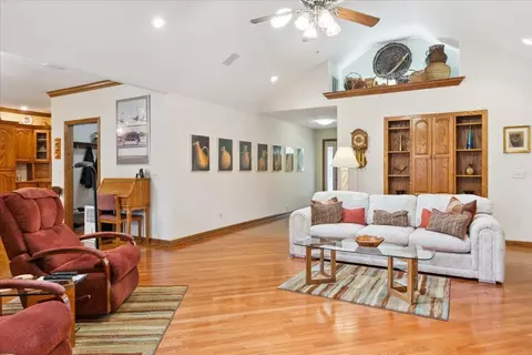 802 W Honeysuckle Ln, Nixa, MO 65714 photo 9