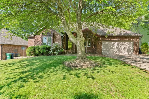 4823 S Buckingham Ln, Springfield, MO 65810 photo 4
