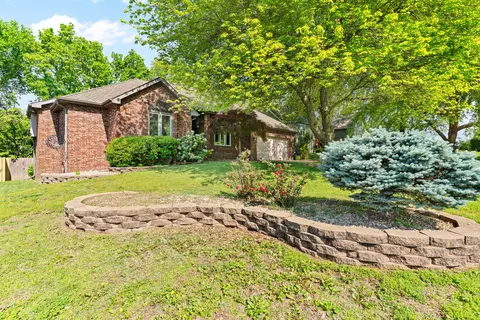 4823 S Buckingham Ln, Springfield, MO 65810 photo 5