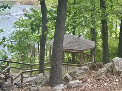 View/Area - 136 Riverview Dr, Mammoth Spring, AR 72554 photo 6 of 10