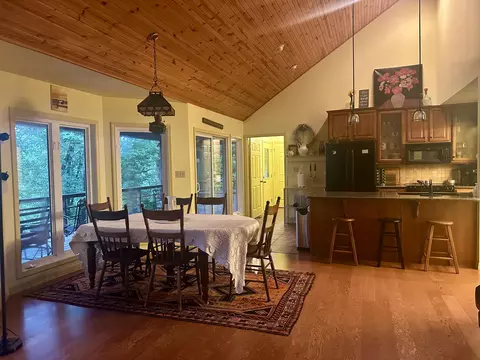Dining - 136 Riverview Dr, Mammoth Spring, AR 72554 photo 2 of 4
