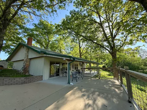 13060 Highway Ee, Cabool, MO 65689
