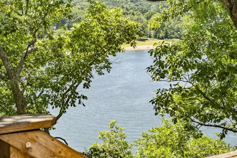 170 Sundance Rd, Cape Fair, MO 65624