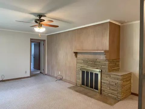1903 S Virginia Ave, Springfield, MO 65807 photo 2