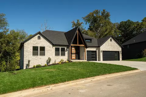 1609 E Hayloft Dr, Ozark, MO 65721 photo 3