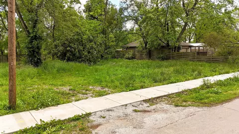 3008-3016 W Chestnut St, Springfield, MO 65803 photo 7