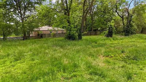 3008-3016 W Chestnut St, Springfield, MO 65803 photo 5