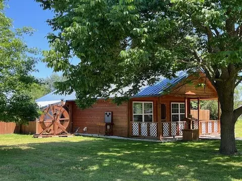 420 Maple St, Granby, MO 64844 photo 2