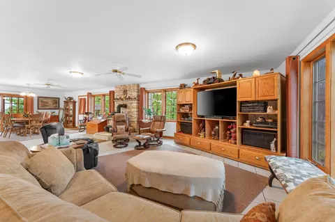 Living - 22821 Needles Eye Rd, Shell Knob, MO 65747 photo 2 of 2