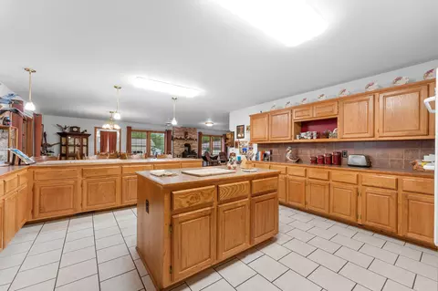 Kitchen - 22821 Needles Eye Rd, Shell Knob, MO 65747 photo 3 of 4