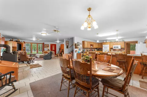 Dining - 22821 Needles Eye Rd, Shell Knob, MO 65747 photo 1 of 2