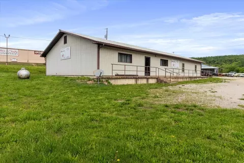 232 W First St, Gainesville, MO 65655 photo 24