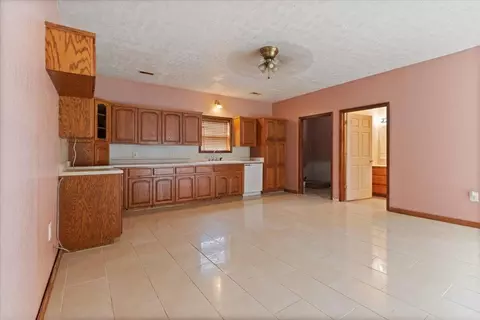 232 W First St, Gainesville, MO 65655 photo 6