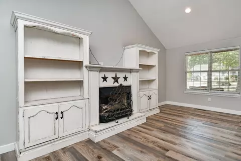 408 S Main, Willard, MO 65781 photo 9