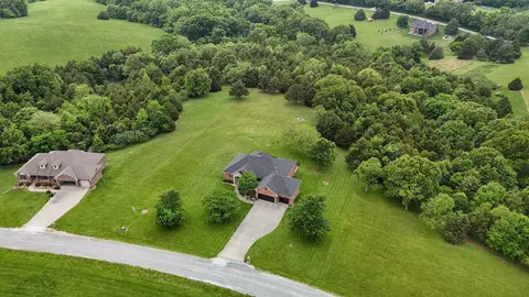 368 Evening Ln, Ozark, MO 65721 photo 2