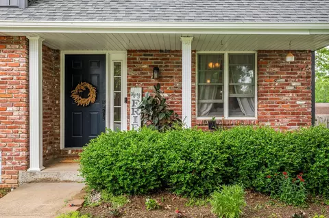 178 S Peach Tree Ln, Republic, MO 65738 photo 4