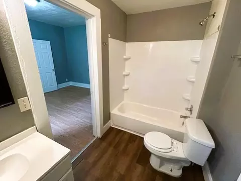 2238 N Rogers Ave, Springfield, MO 65803 photo 10