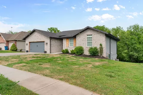5404 S Clifton Ave, Springfield, MO 65810 photo 2