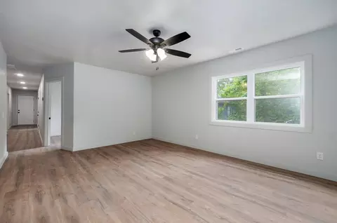 1326 N Clifton Ave, Springfield, MO 65802 photo 8