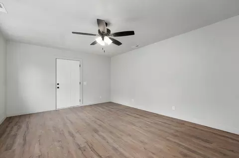1326 N Clifton Ave, Springfield, MO 65802 photo 9