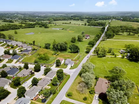 401 W White Ash St, Nixa, MO 65714 photo 27
