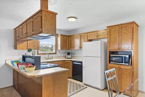 401 W White Ash St, Nixa, MO 65714 photo 11