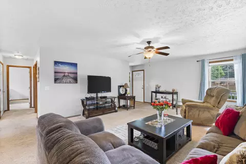 401 W White Ash St, Nixa, MO 65714 photo 5