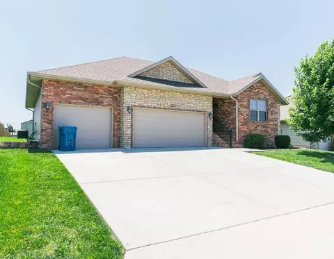 1205 N 12th Ave, Ozark, MO 65721 photo 2