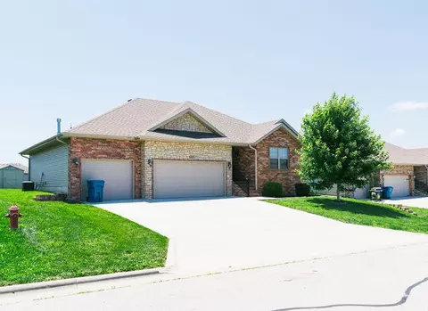 1205 N 12th Ave, Ozark, MO 65721 photo 3
