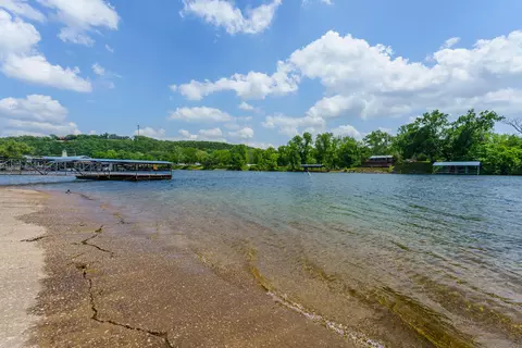 301 Lake Dr, Branson, MO 65616 photo 7