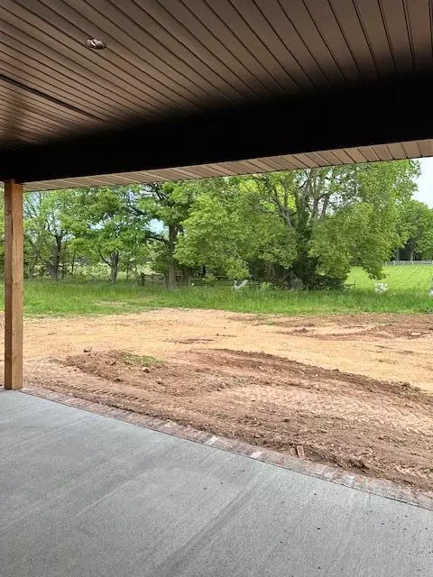 2121 N Silver Charm Ave, Springfield, MO 65802 photo 7
