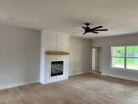 2121 N Silver Charm Ave, Springfield, MO 65802 photo 3