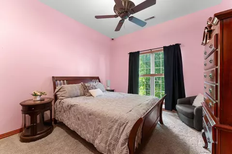Bedroom - 261 Country Bluff Dr, Branson, MO 65616 photo 4 of 9