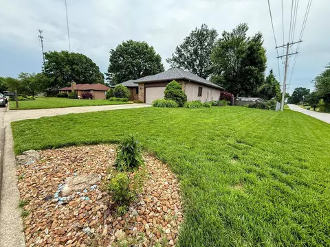 912 Domino Ct, Nixa, MO 65714 photo 4