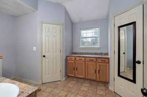 208 E Blue Jay St, Clever, MO 65631 photo 17