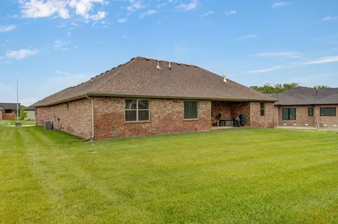 1002 E Tipperary Ct, Nixa, MO 65714 photo 34