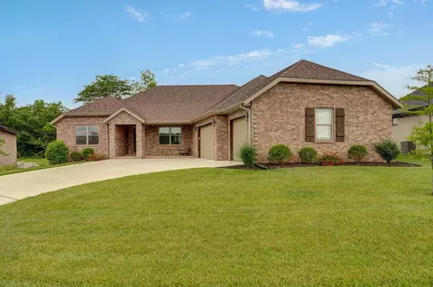1002 E Tipperary Ct, Nixa, MO 65714 photo 2