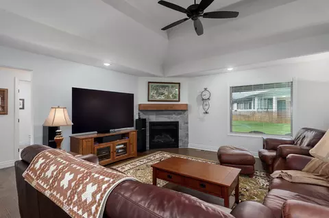 1002 E Tipperary Ct, Nixa, MO 65714 photo 7