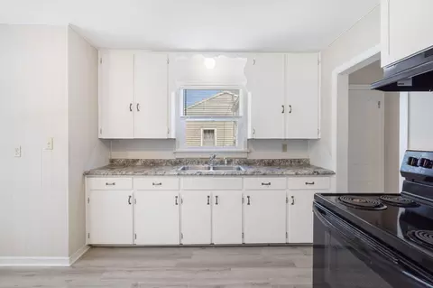 1116 W University St, Springfield, MO 65807 photo 9
