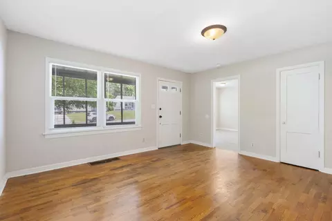 1116 W University St, Springfield, MO 65807 photo 4