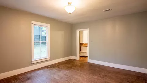 Bedroom - 222 Poplar St, Thayer, MO 65791 photo 1 of 4