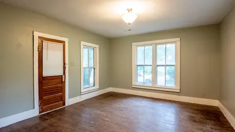 Bedroom - 222 Poplar St, Thayer, MO 65791 photo 3 of 4